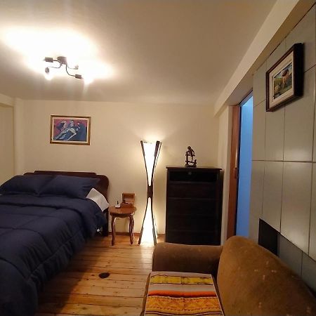 Hostal La Casa Tolena Quito - Ecuador 호텔 외부 사진