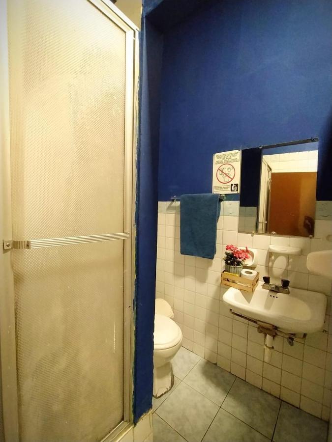 Hostal La Casa Tolena Quito - Ecuador 호텔 외부 사진