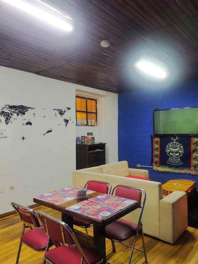 Hostal La Casa Tolena Quito - Ecuador 호텔 외부 사진