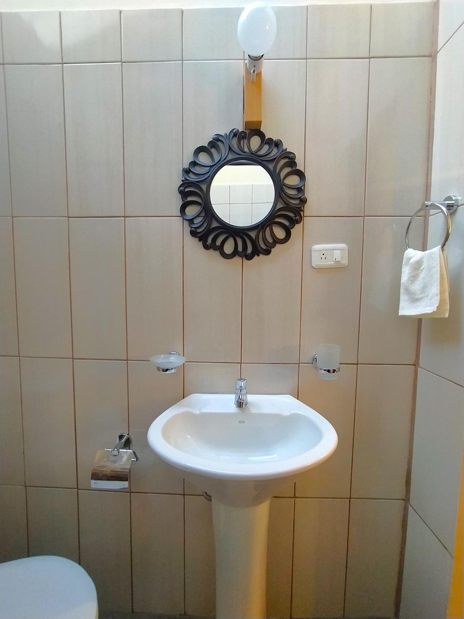 Hostal La Casa Tolena Quito - Ecuador 호텔 외부 사진