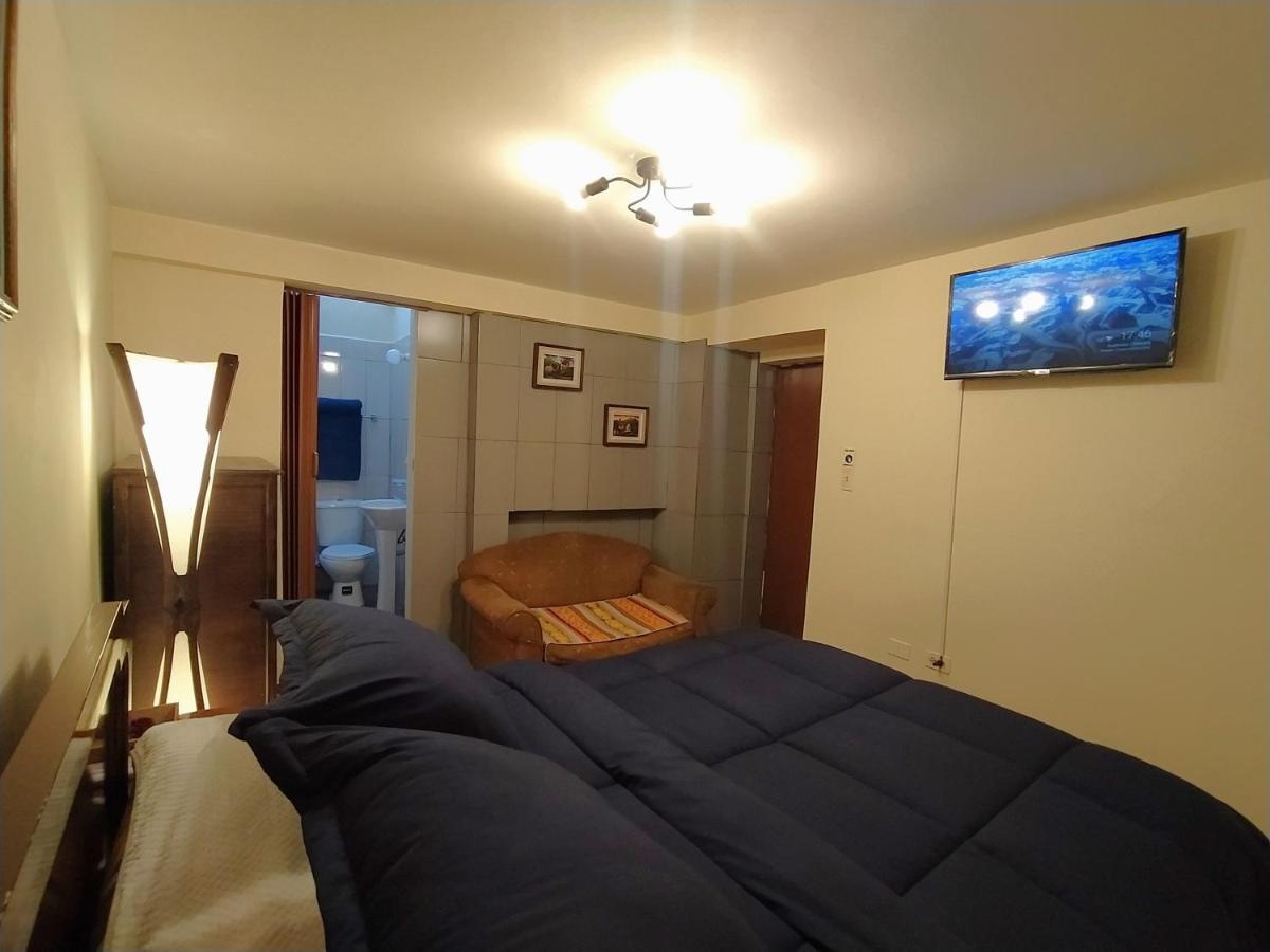 Hostal La Casa Tolena Quito - Ecuador 호텔 외부 사진