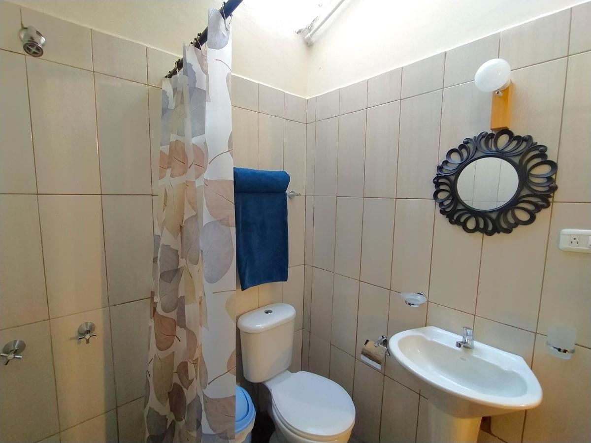 Hostal La Casa Tolena Quito - Ecuador 호텔 외부 사진